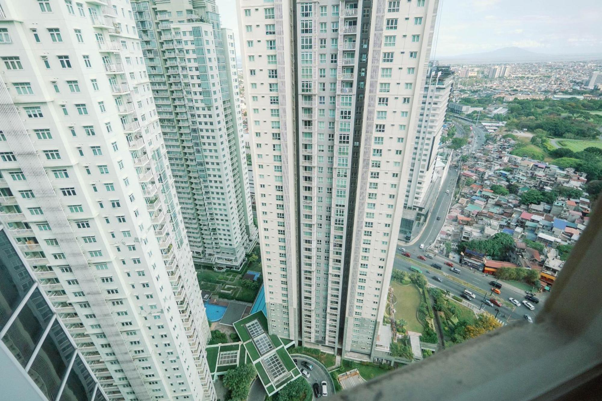 Cozy 2-Bedroom At South Of Market Soma Bgc Near Sm Aura, Market! Market! & Bonifacio High Street Taguig Exteriér fotografie